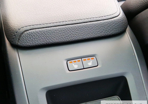 Volvo XC 60 cena 224900 przebieg: 89100, rok produkcji 2021 z Mrocza małe 326
